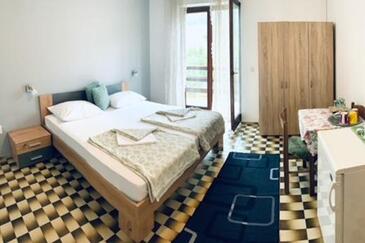Starigrad, Ložnice v ubytování typu room, s klimatizací a WiFi.