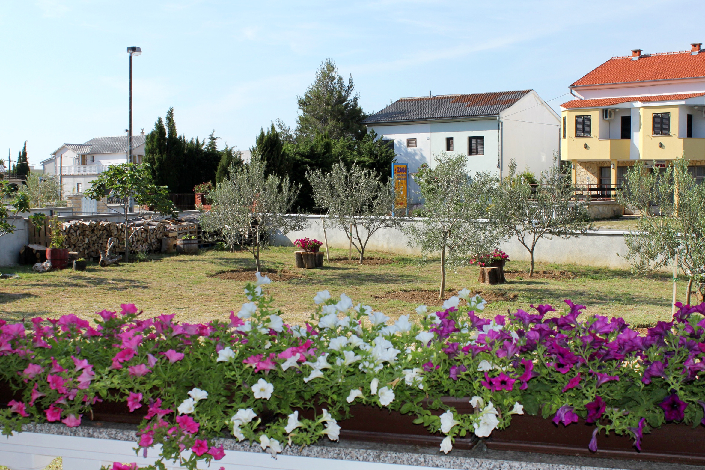 One bedroom apartment with terrace Seline, Paklenica  A-a