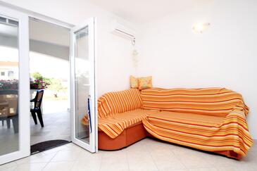 Seline, Sala de estar in the apartment, air condition available y WiFi.