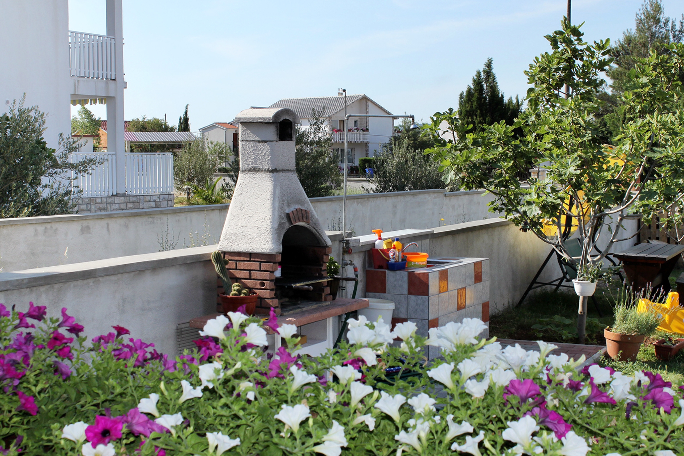One bedroom apartment with terrace Seline, Paklenica  A-c