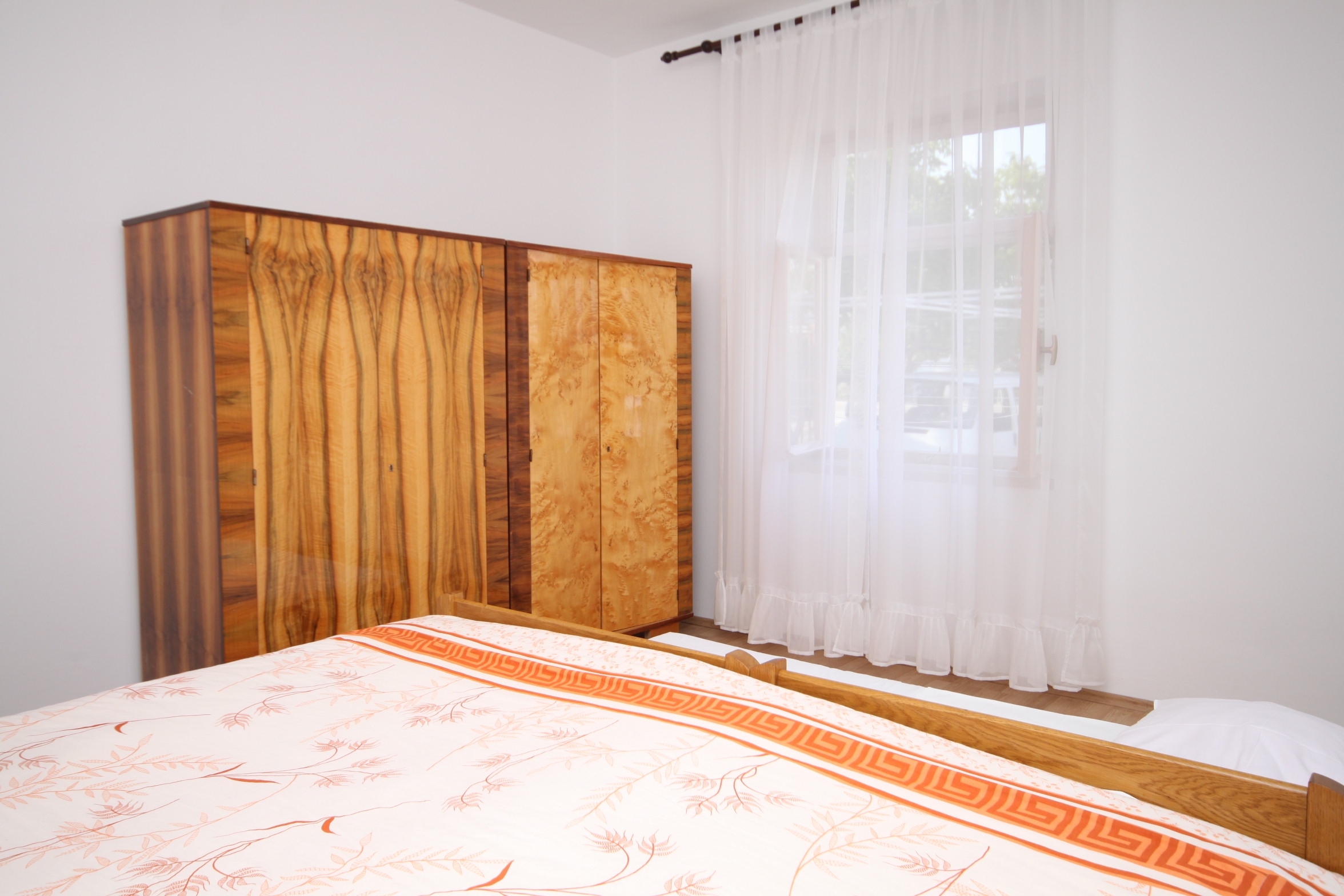 Two bedroom apartment with terrace Seline, Paklenica  A-a