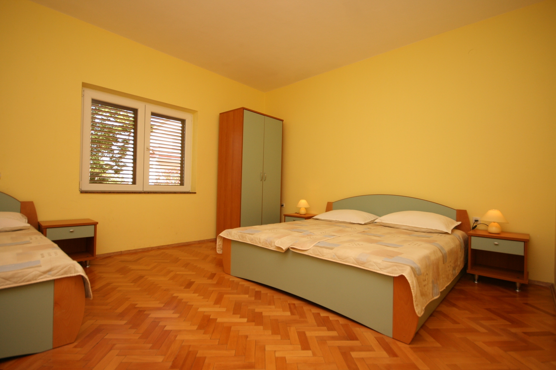 Three bedroom apartment with terrace Starigrad, Paklenica  A-a