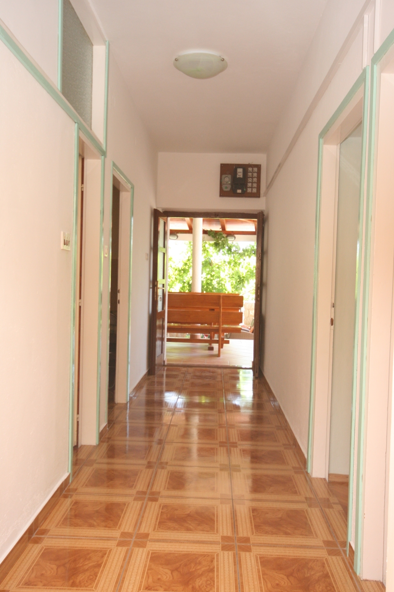 Three bedroom apartment with terrace Starigrad, Paklenica  A-a