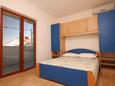 Ložnice 2 Starigrad, Ložnice 2 v ubytování typu apartment, s klimatizací a WiFi.