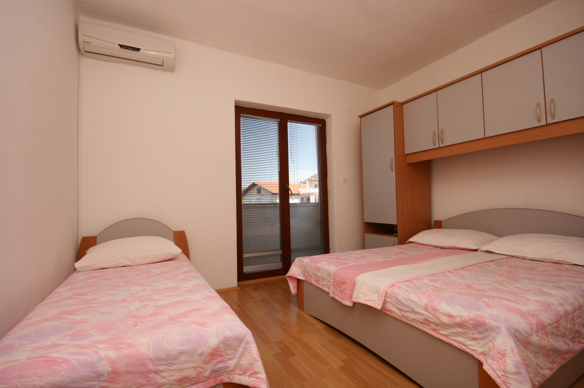 One bedroom apartment with terrace and sea view Starigrad, Paklenica  A-c