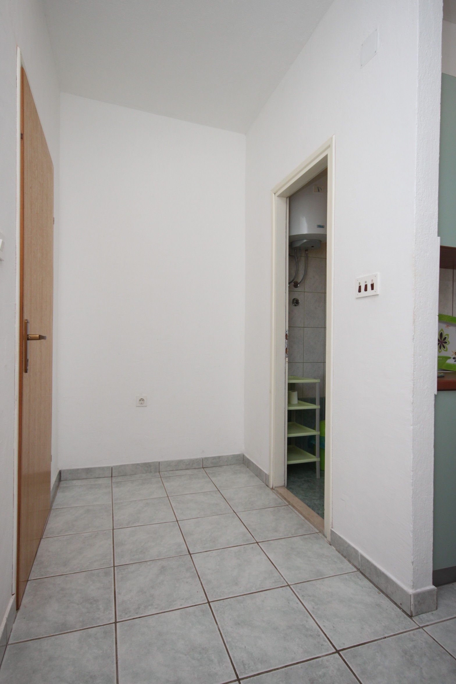 One bedroom apartment with terrace Starigrad, Paklenica  A-d