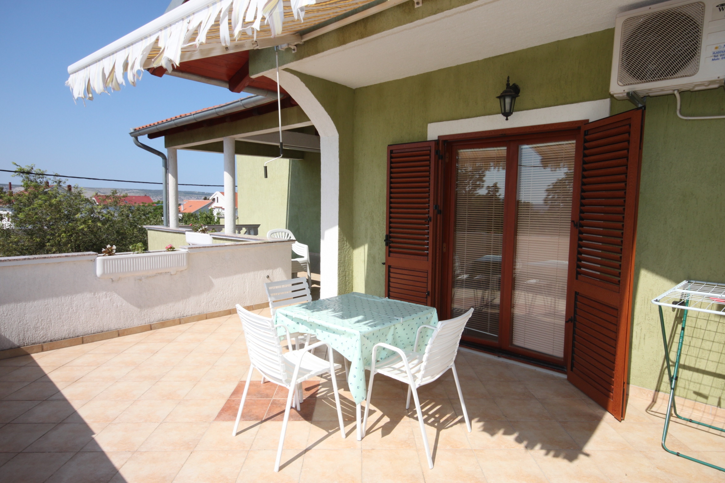 One bedroom apartment with terrace Starigrad, Paklenica  A-d