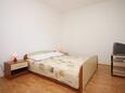 Starigrad, Dormitorio in the room, air condition available y WiFi.