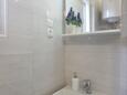 Starigrad, Baño in the studio-apartment, WiFi.