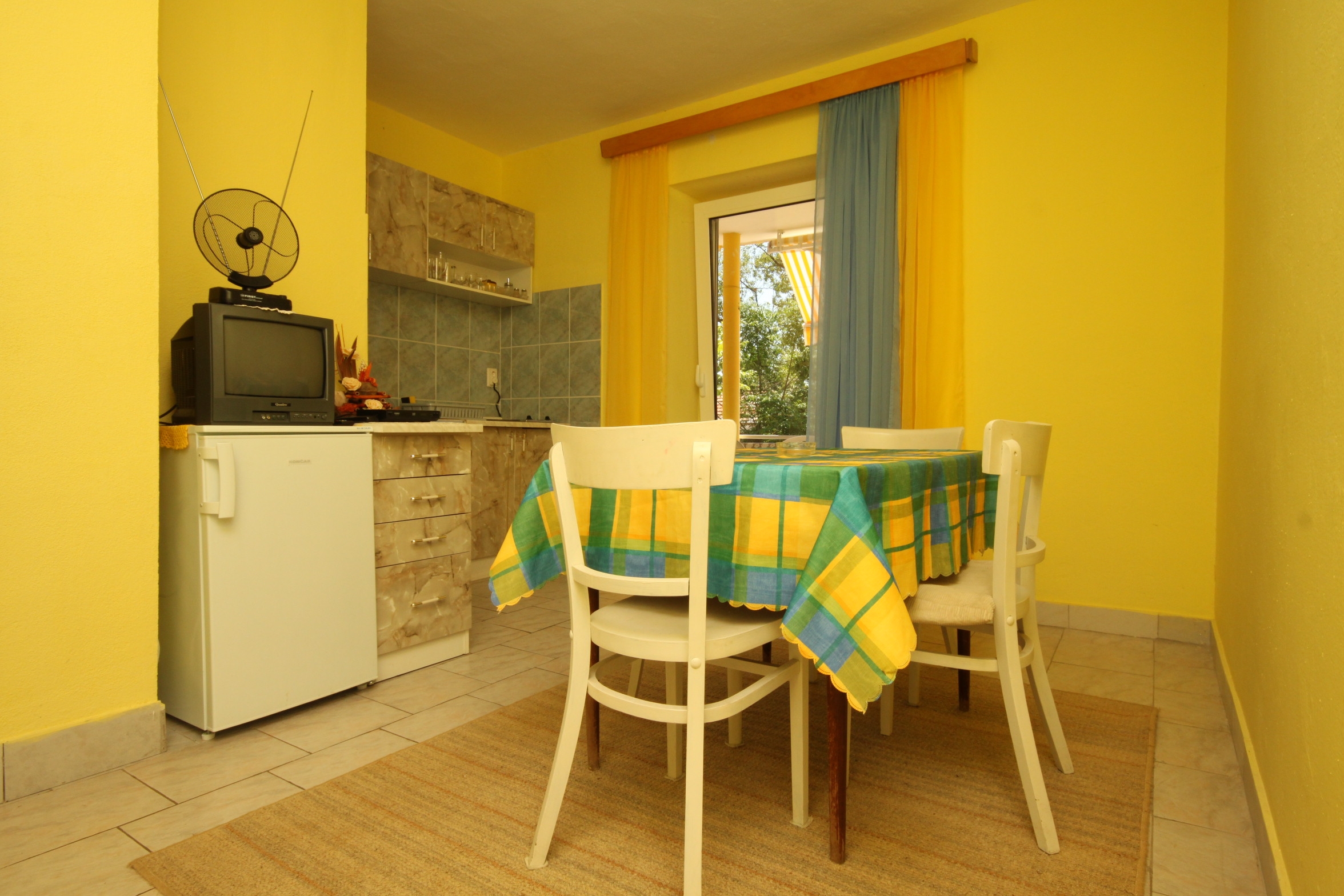 One bedroom apartment with terrace Starigrad, Paklenica (A-6623-b)