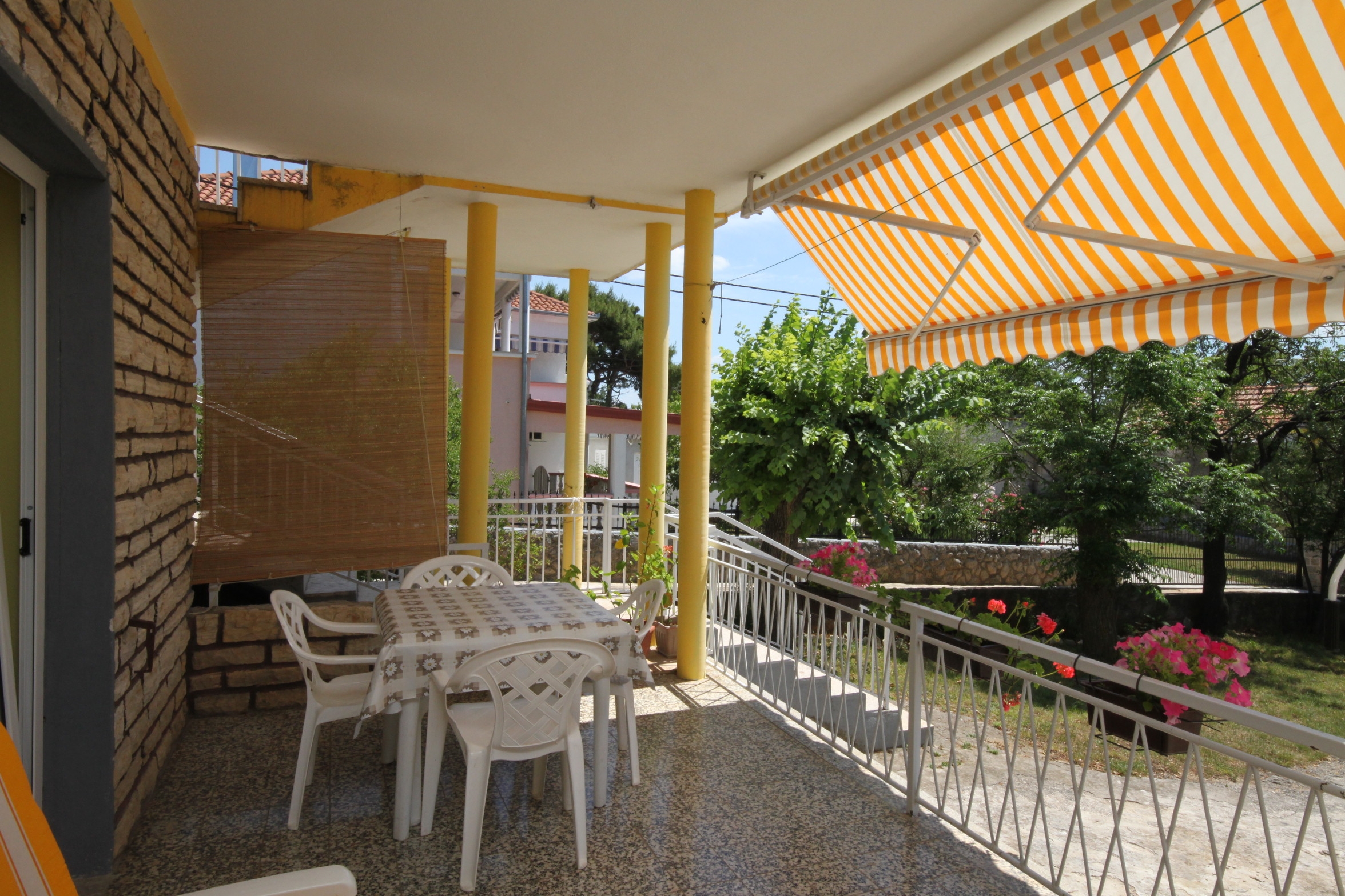 One bedroom apartment with terrace Starigrad, Paklenica (A-6623-b) One bedroom apartment with terrace Starigrad, Paklenica (A-6623-b)