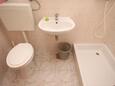 Koupelna 1 Starigrad, Koupelna 1 v ubytování typu apartment, domácí mazlíčci povoleni a WiFi.