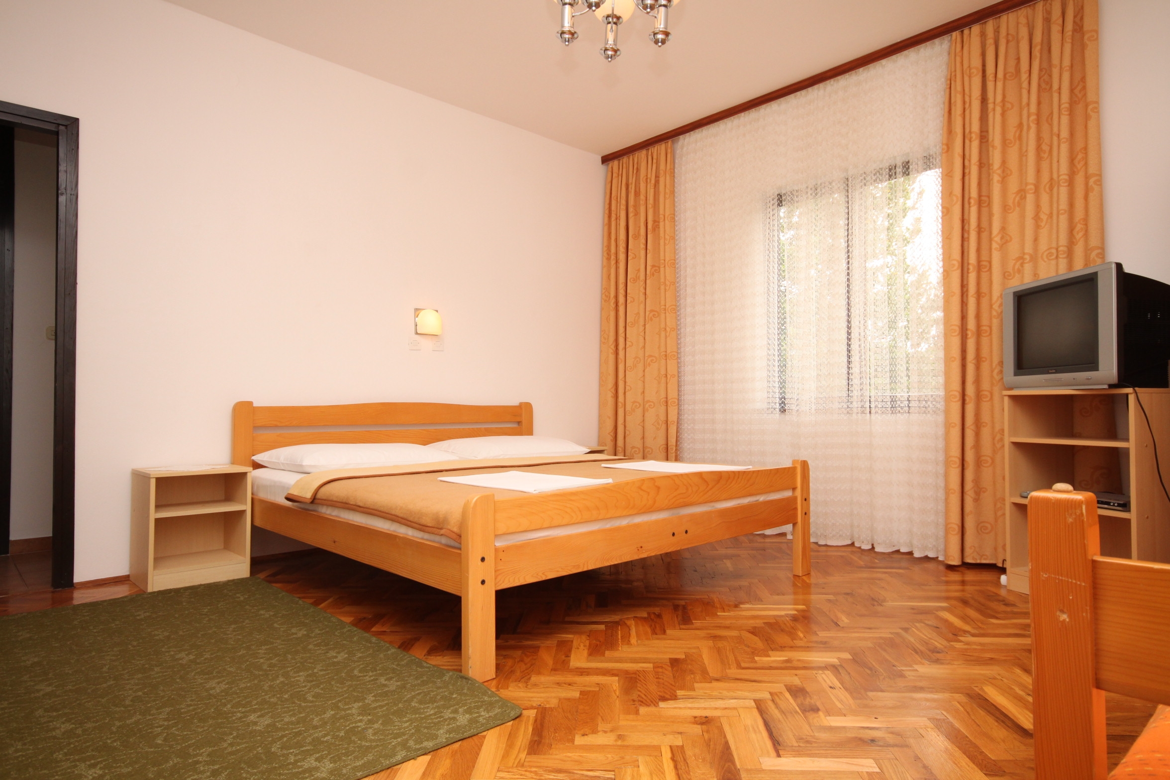 One bedroom apartment with balcony Starigrad (Paklenica) (A-6627-c)