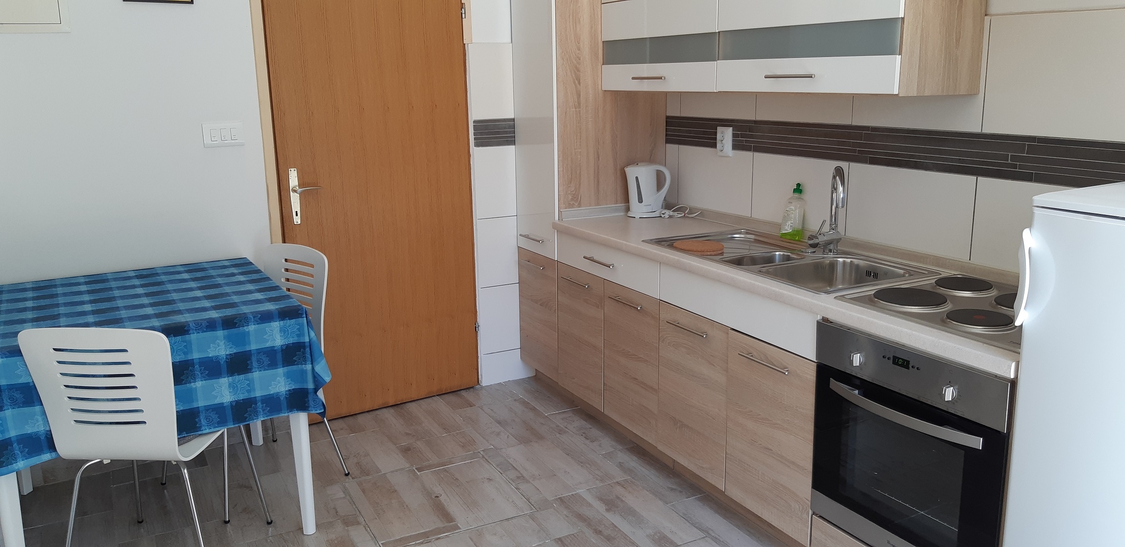 One bedroom apartment with terrace Starigrad, Paklenica (A-6627-e)