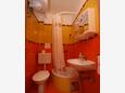 Bathroom 2 Makarska, Bathroom 2 in the apartment, (pet friendly) and WiFi.