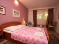 Bedroom 2 Makarska, Bedroom 2 in the apartment, (pet friendly) and WiFi.
