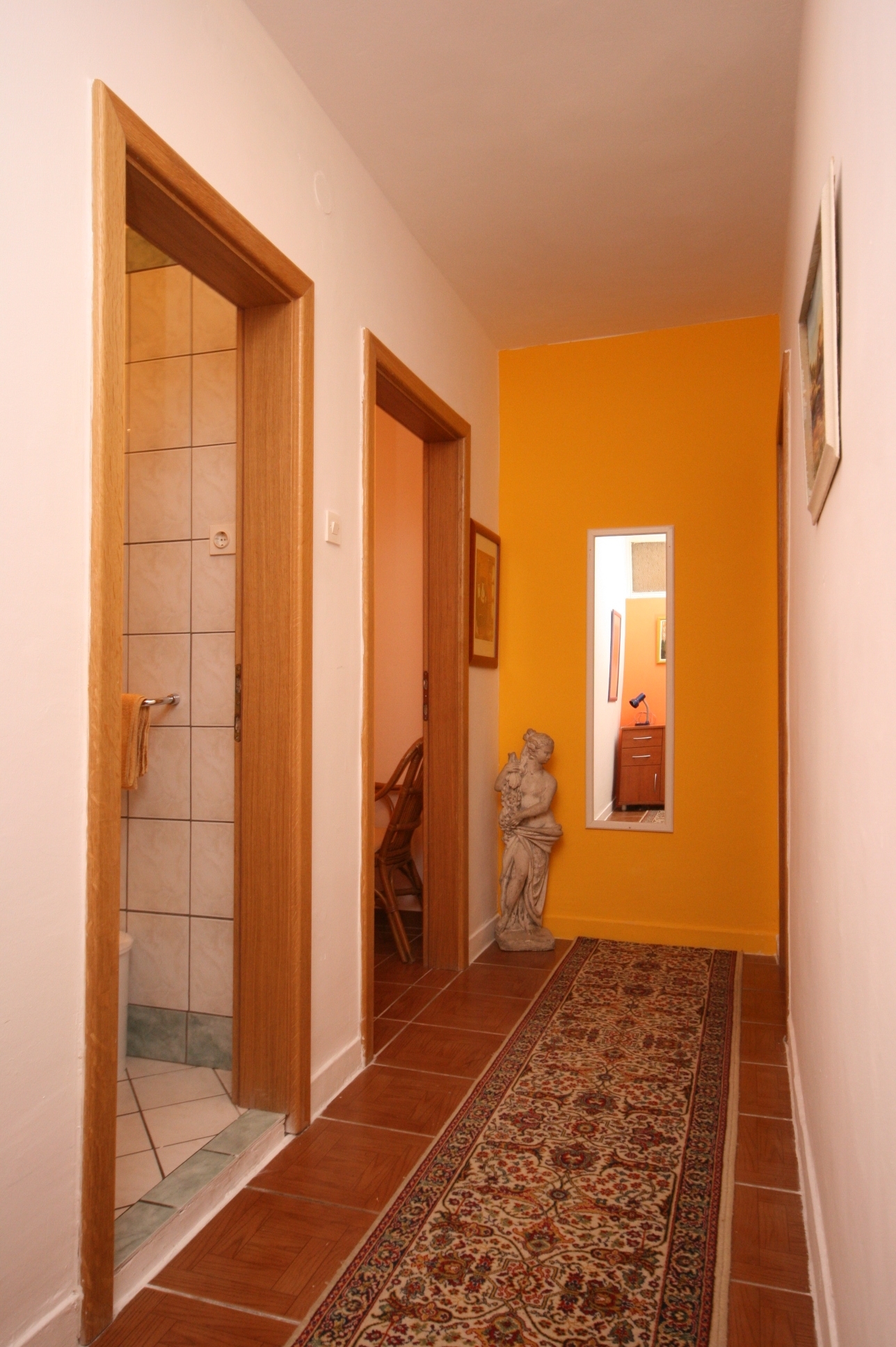 Two bedroom apartment with terrace Makarska  A-a