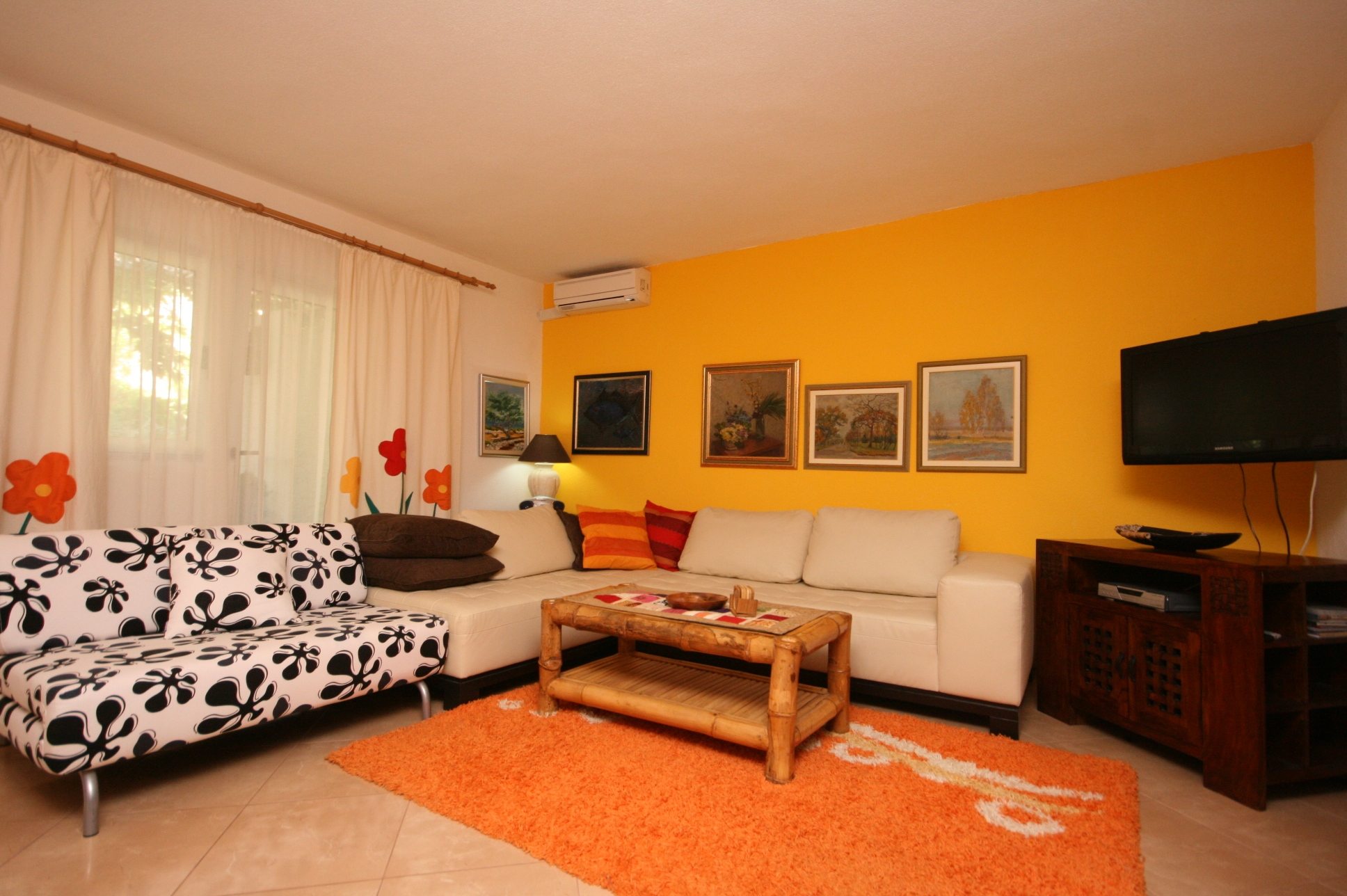 Two bedroom apartment with terrace Makarska (A-6636-a)
