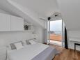 Ložnice 1 Makarska, Ložnice 1 v ubytování typu apartment, s klimatizací a WiFi.