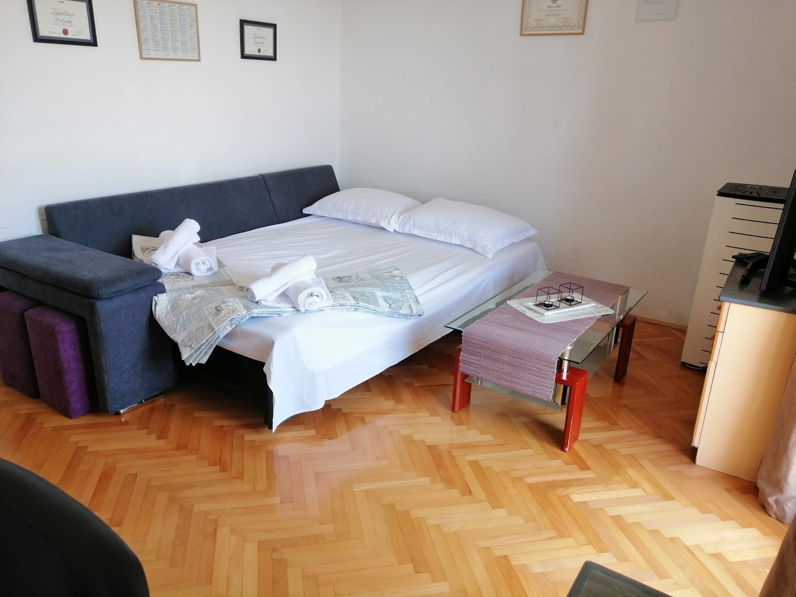 Two bedroom apartment with terrace and sea view Podgora, Makarska  A-a