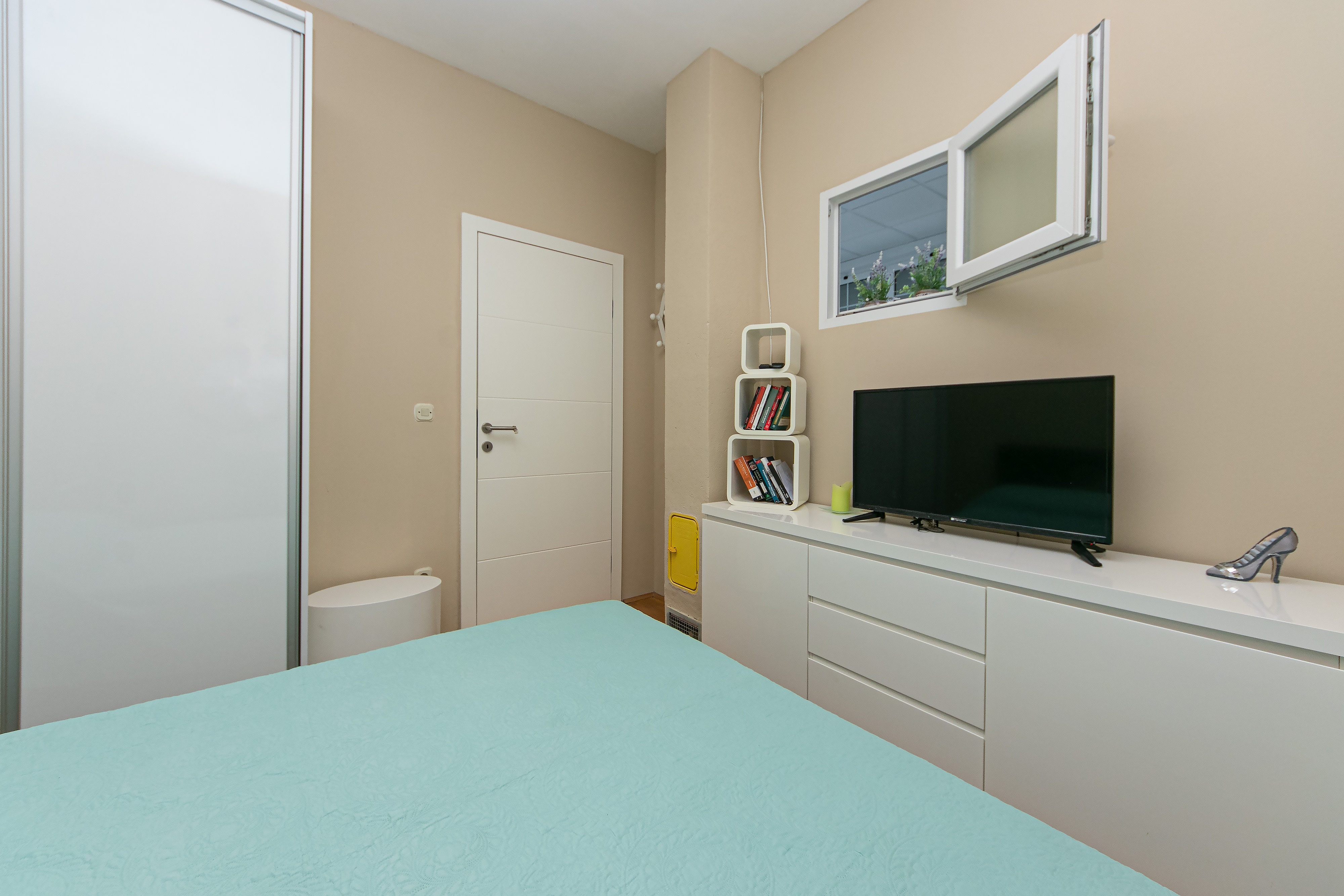 Two bedroom apartment near beach Drašnice, Makarska  A-d