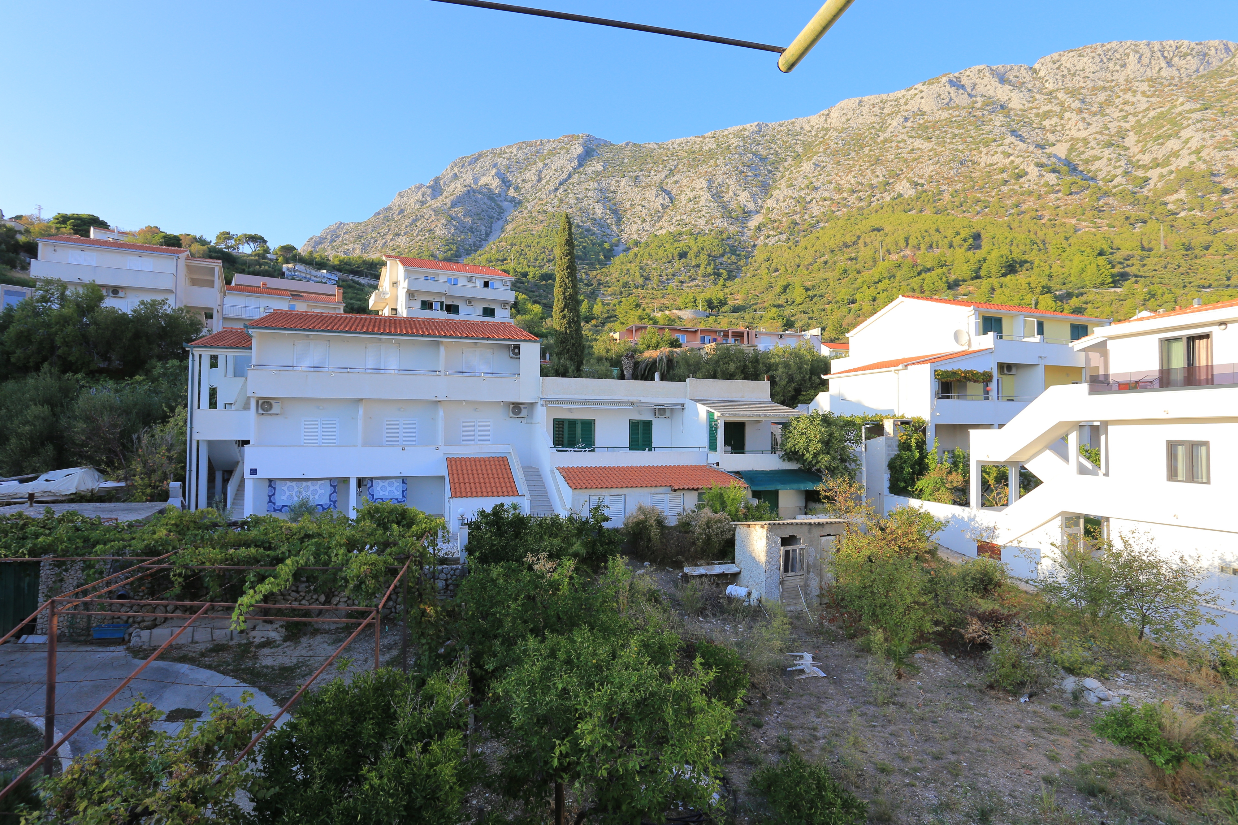 Three bedroom apartment near beach Igrane, Makarska  A-a