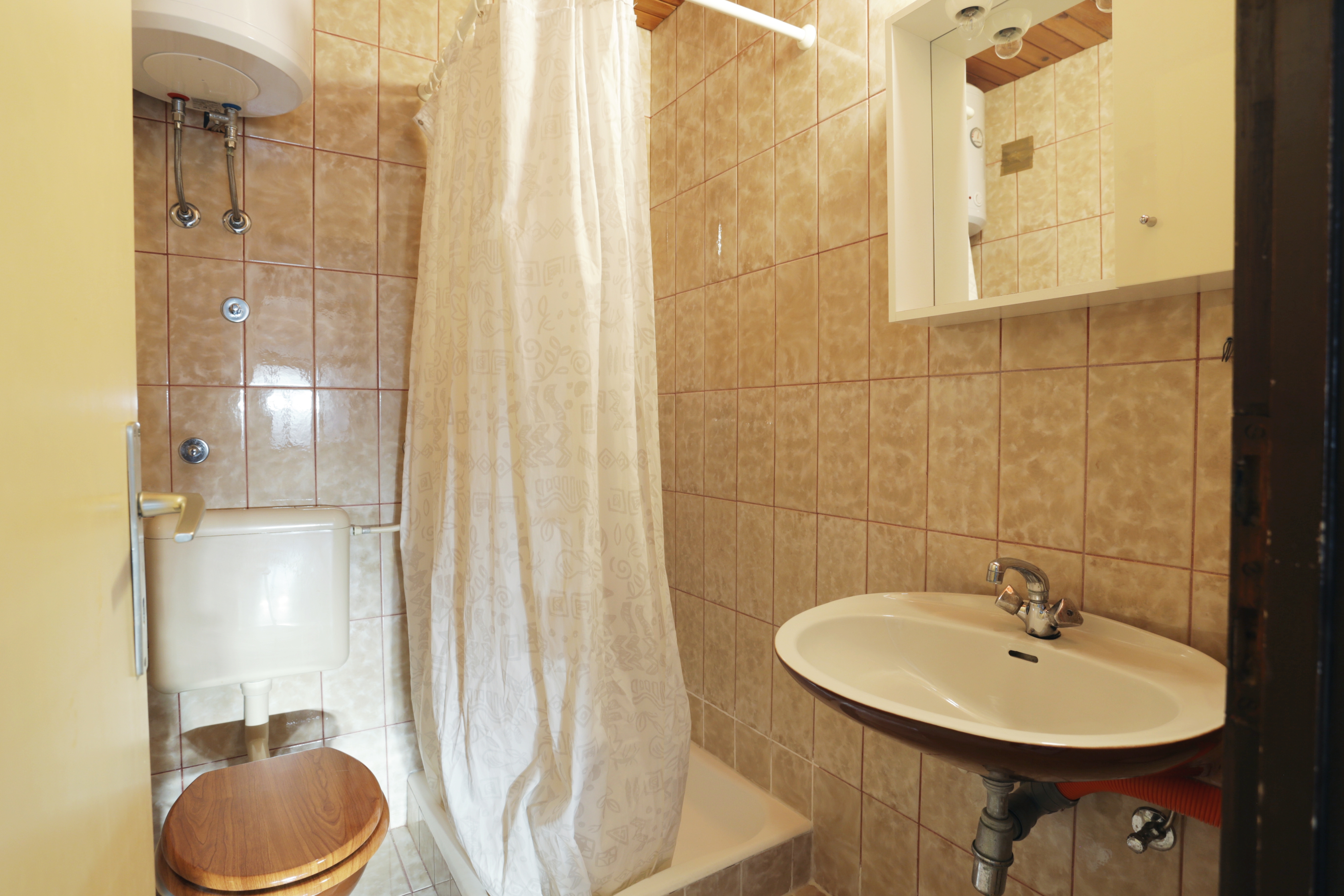 Three bedroom apartment near beach Igrane, Makarska  A-a