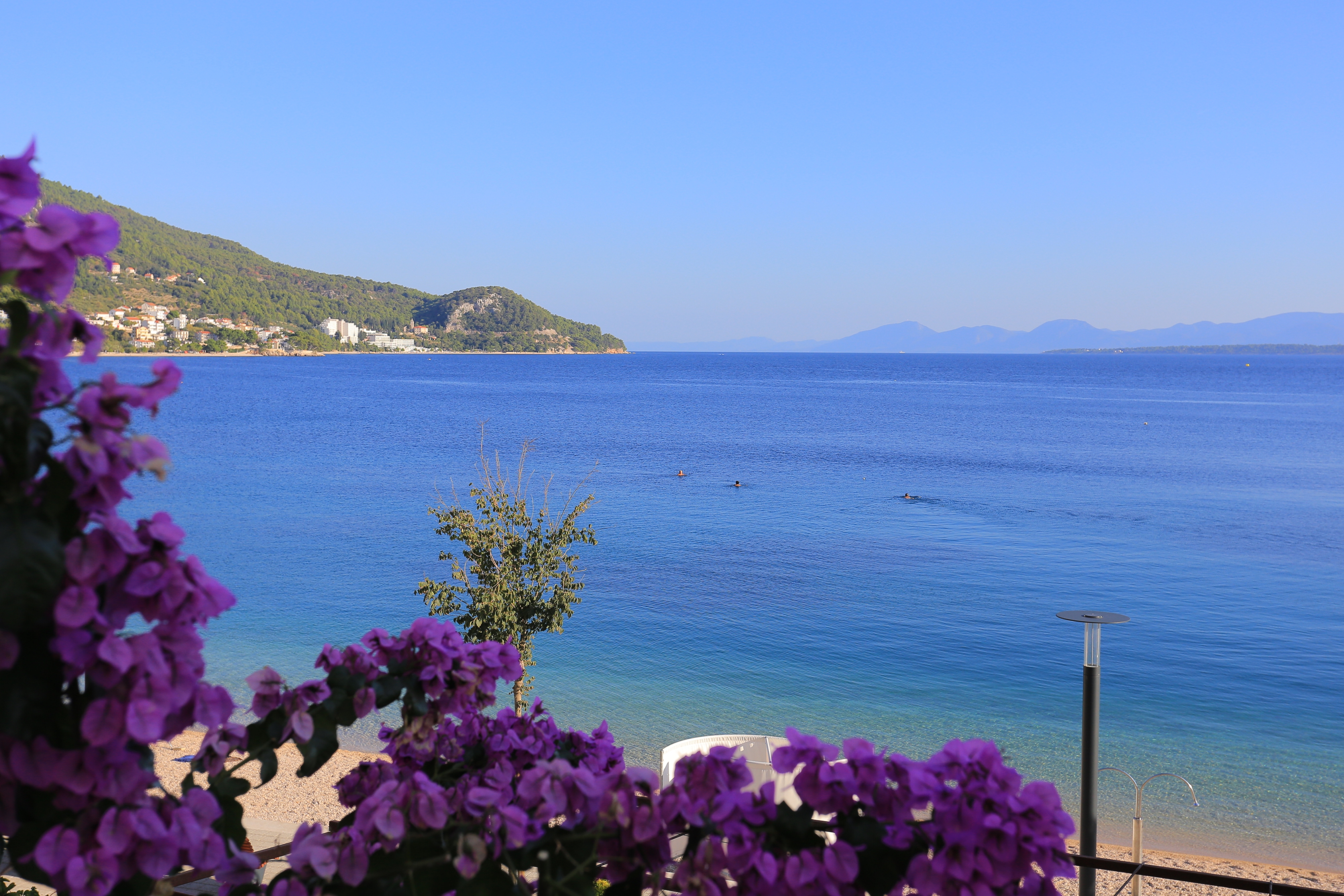 One bedroom apartment near beach Igrane, Makarska  A-c