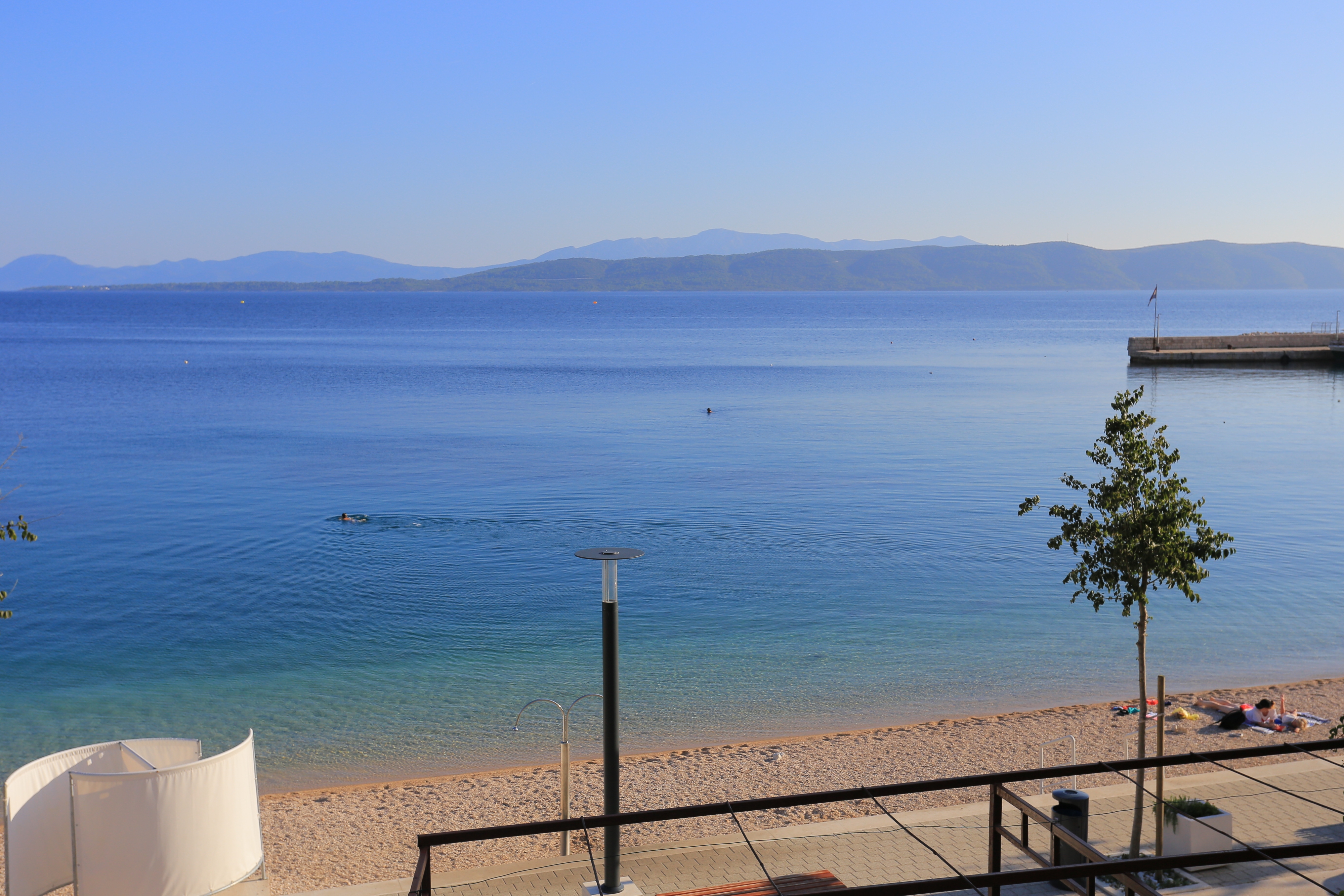 Three bedroom apartment near beach Igrane, Makarska  A-d