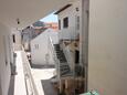 Zaostrog, Balkon - Ausblick in folgender Unterkunftsart apartment, Haustiere erlaubt und WiFi.