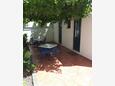 Shared terrace Zaostrog, Shared terrace in the apartment, (pet friendly) and WiFi.