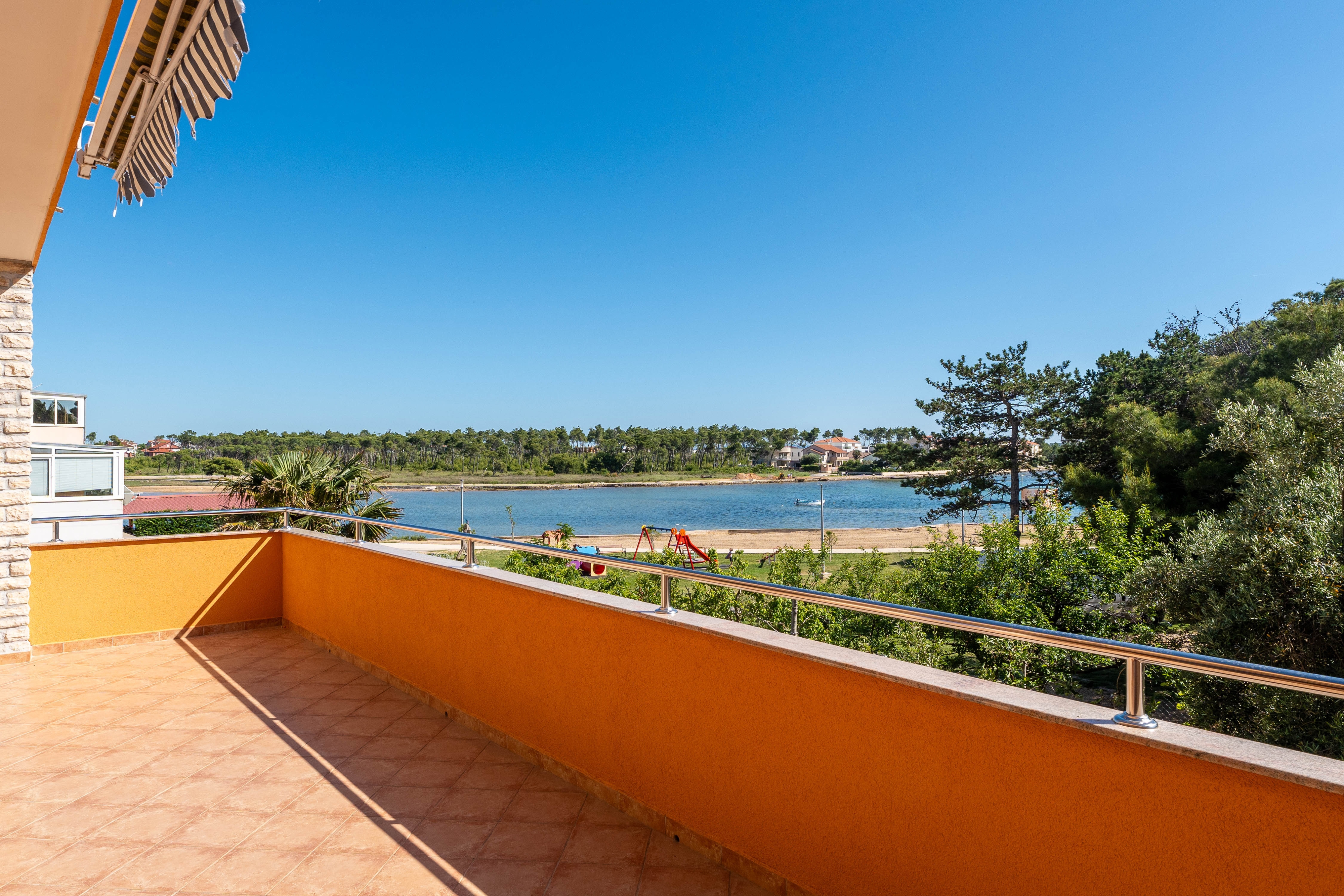 Two bedroom apartment near beach Privlaka, Zadar (A-666-a) Two bedroom apartment near beach Privlaka, Zadar (A-666-a)