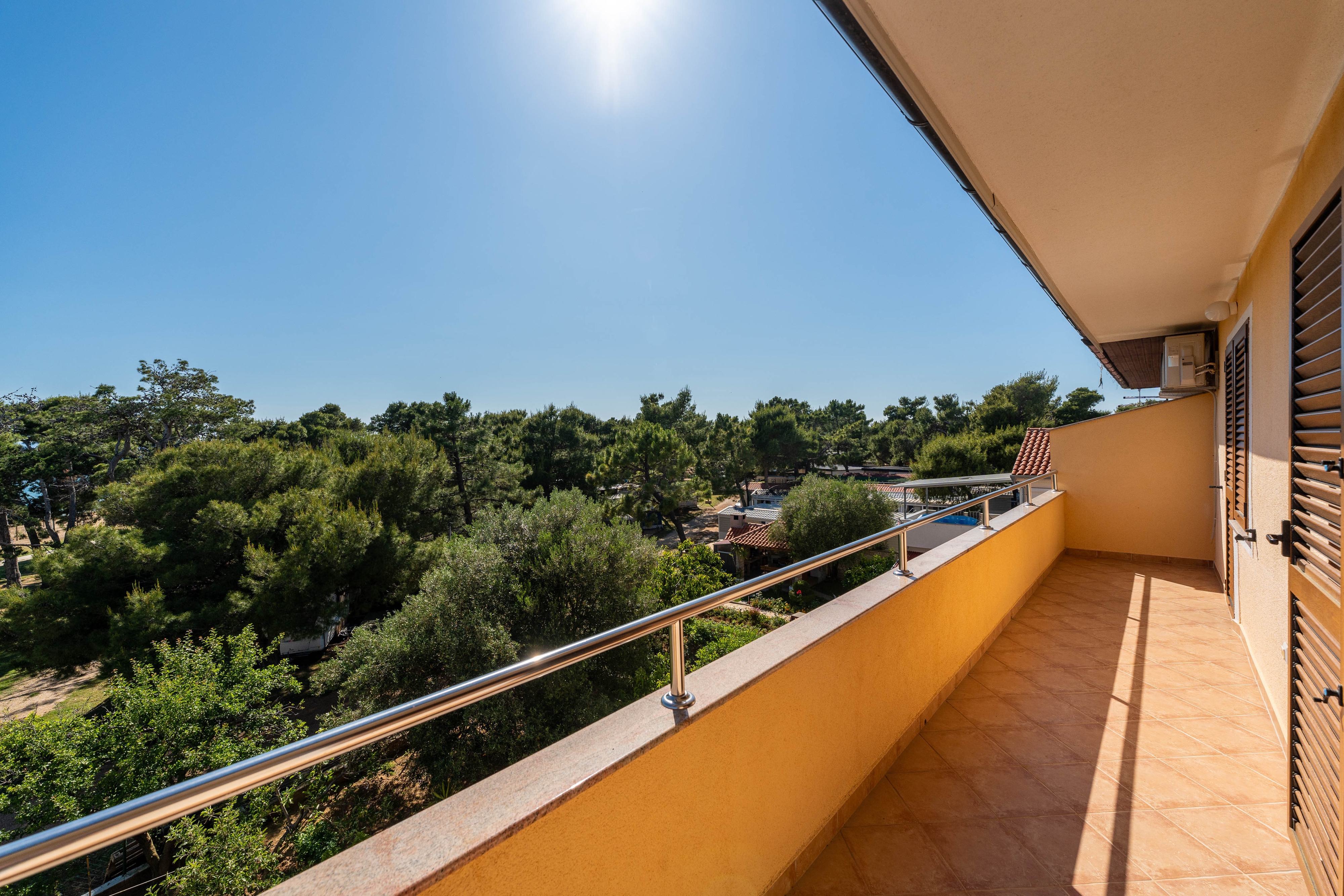 Two bedroom apartment near beach Privlaka, Zadar  A-b