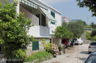 Property Tučepi, Makarska, Property 6663 - Apartments near sea with pebble beach.