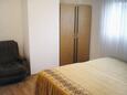 Спальня 2 Privlaka, Спальня 2 в размещении типа apartment, WiFi.