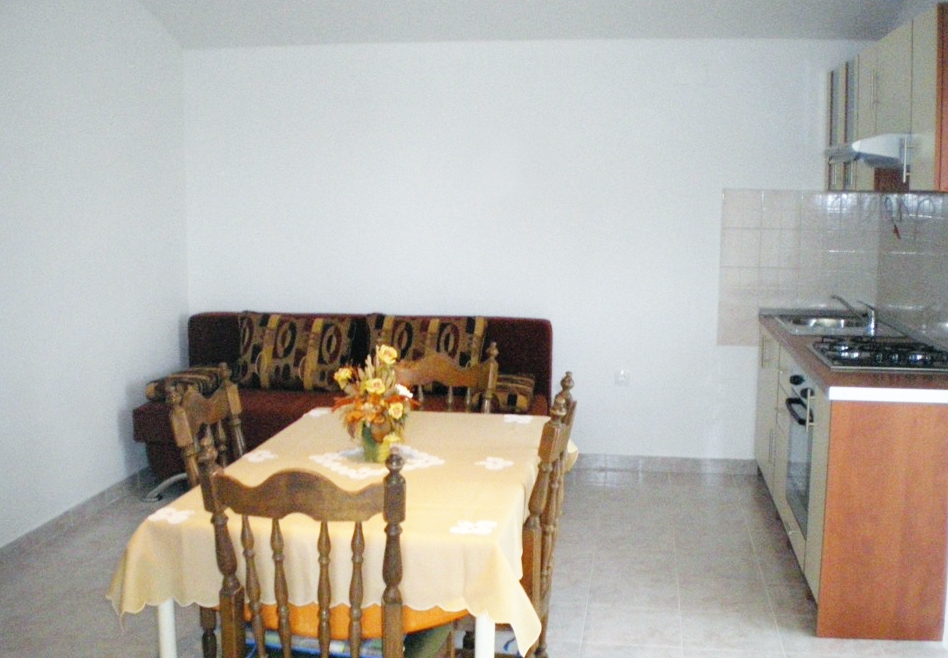 Two bedroom apartment with balcony Privlaka, Zadar (A-667-c)