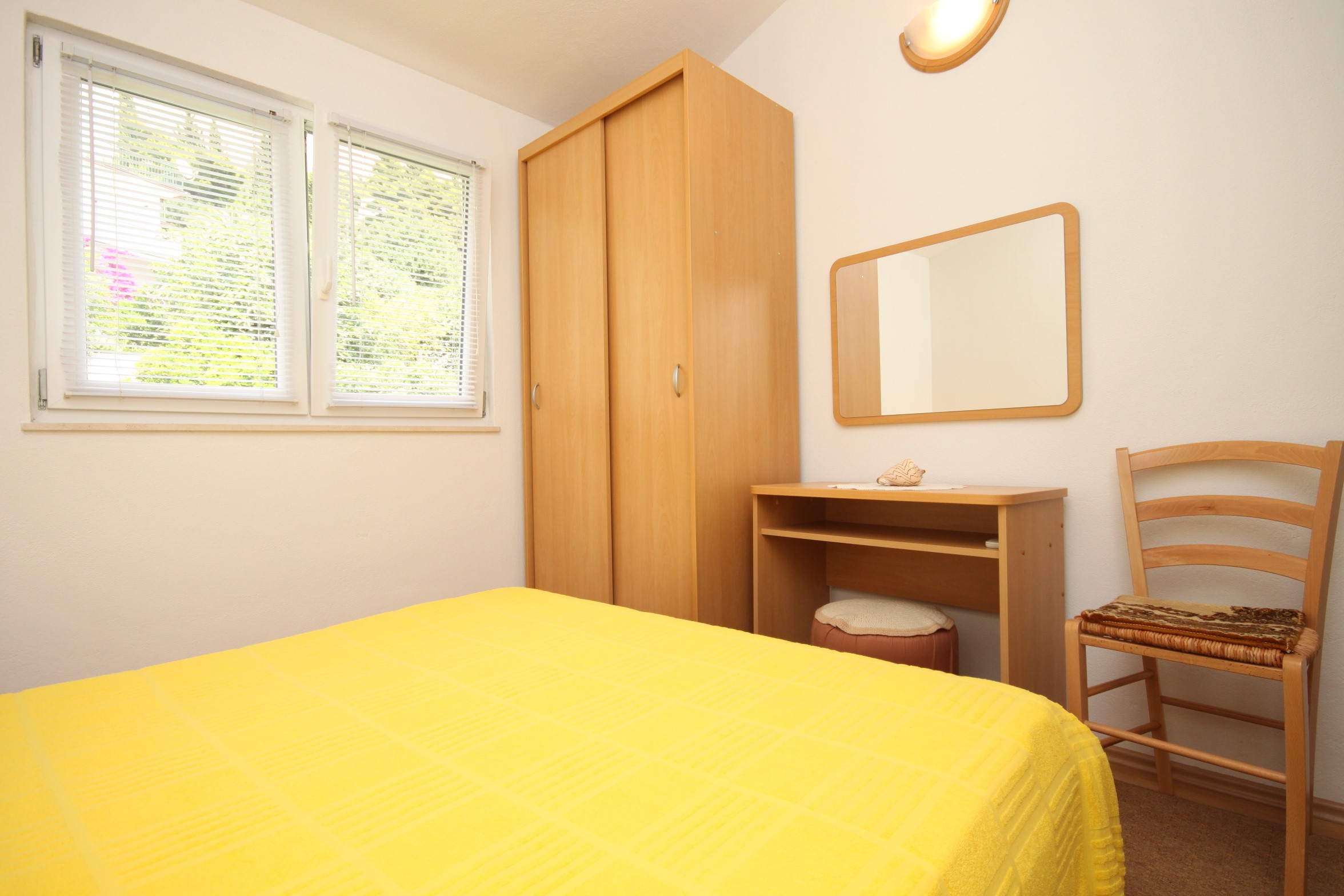 Three bedroom apartment near beach Podgora, Makarska  A-a