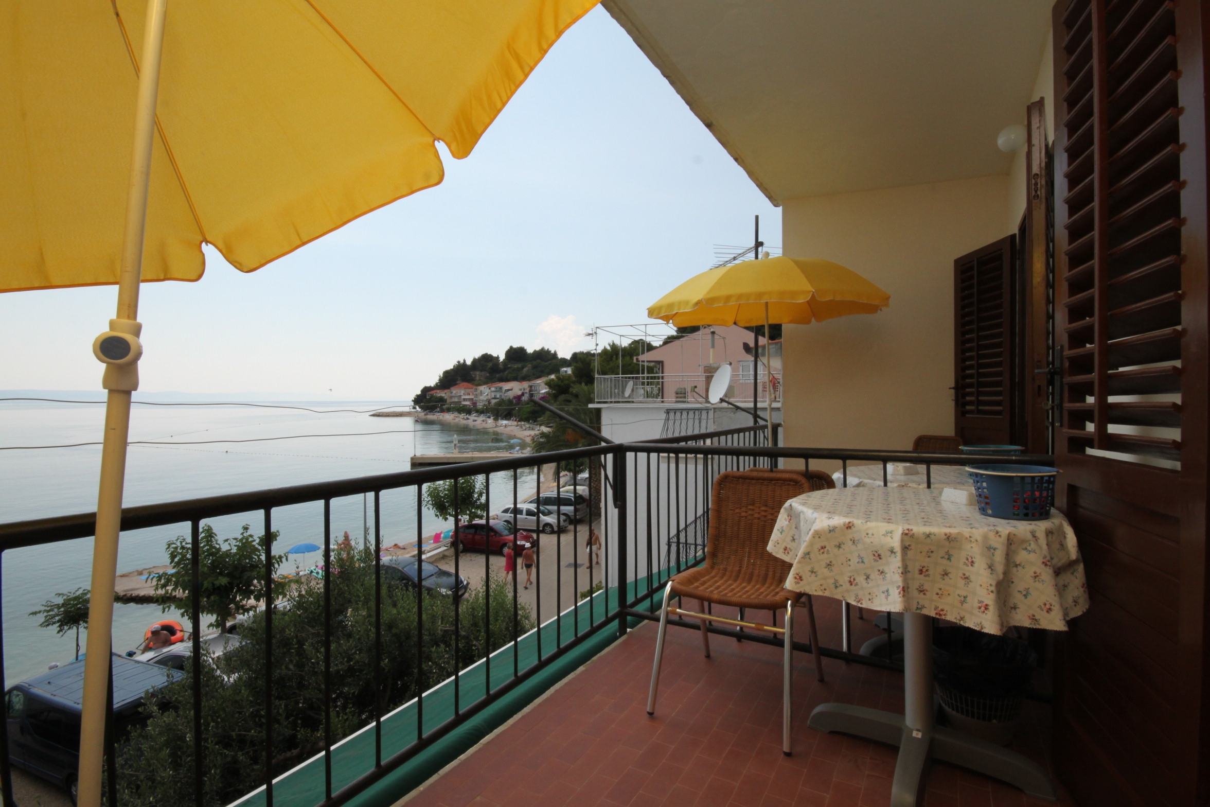Three bedroom apartment near beach Podgora, Makarska (A-6670-b) Three bedroom apartment near beach Podgora, Makarska (A-6670-b)