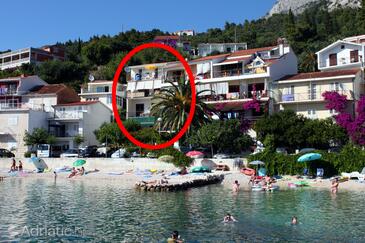 Podgora, Makarska, Hébergement 6670 - Appartement à proximité de la mer avec une plage de galets.