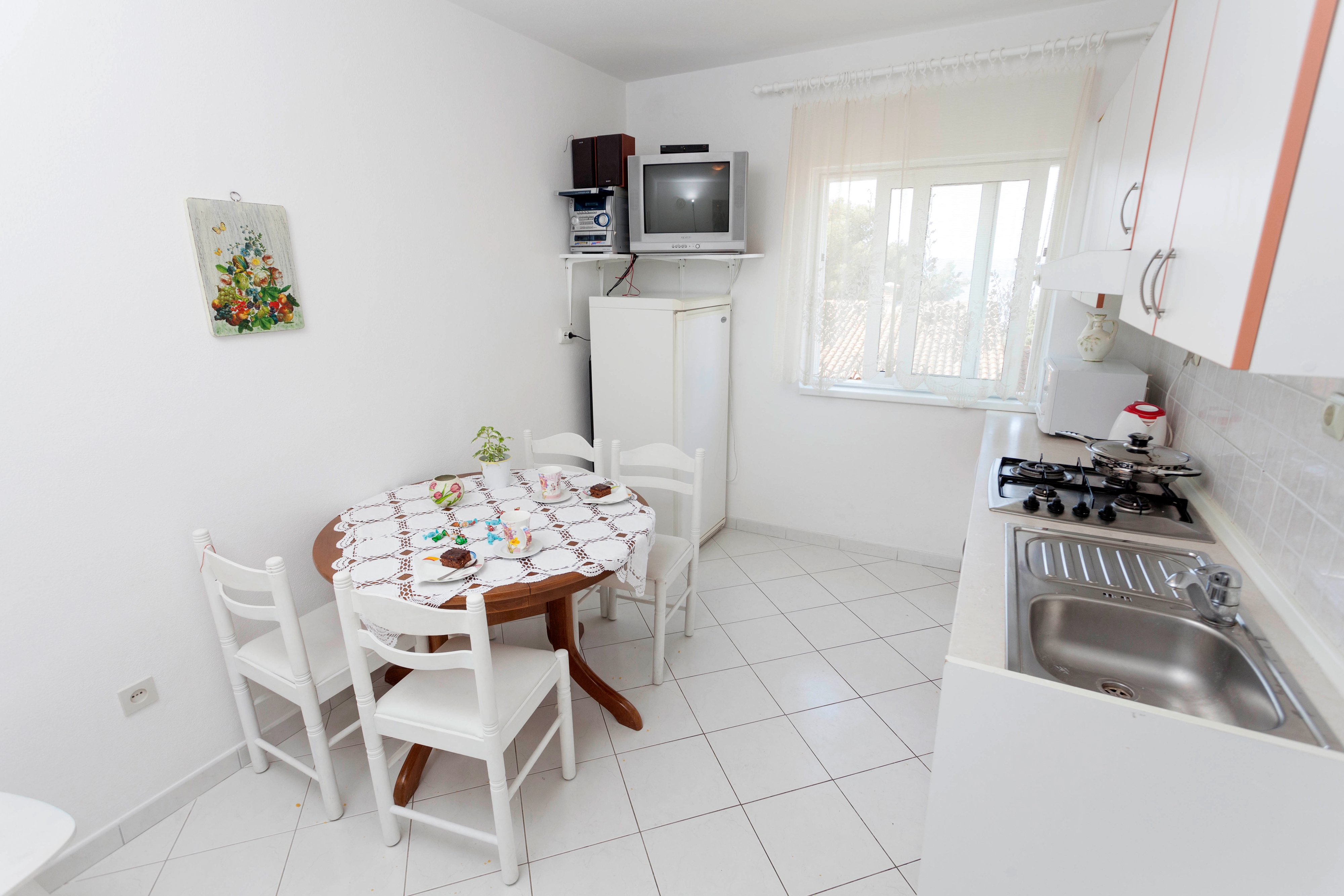 Two bedroom apartment with balcony and sea view Podgora, Makarska (A-6671-b) Two bedroom apartment with balcony and sea view Podgora, Makarska (A-6671-b)