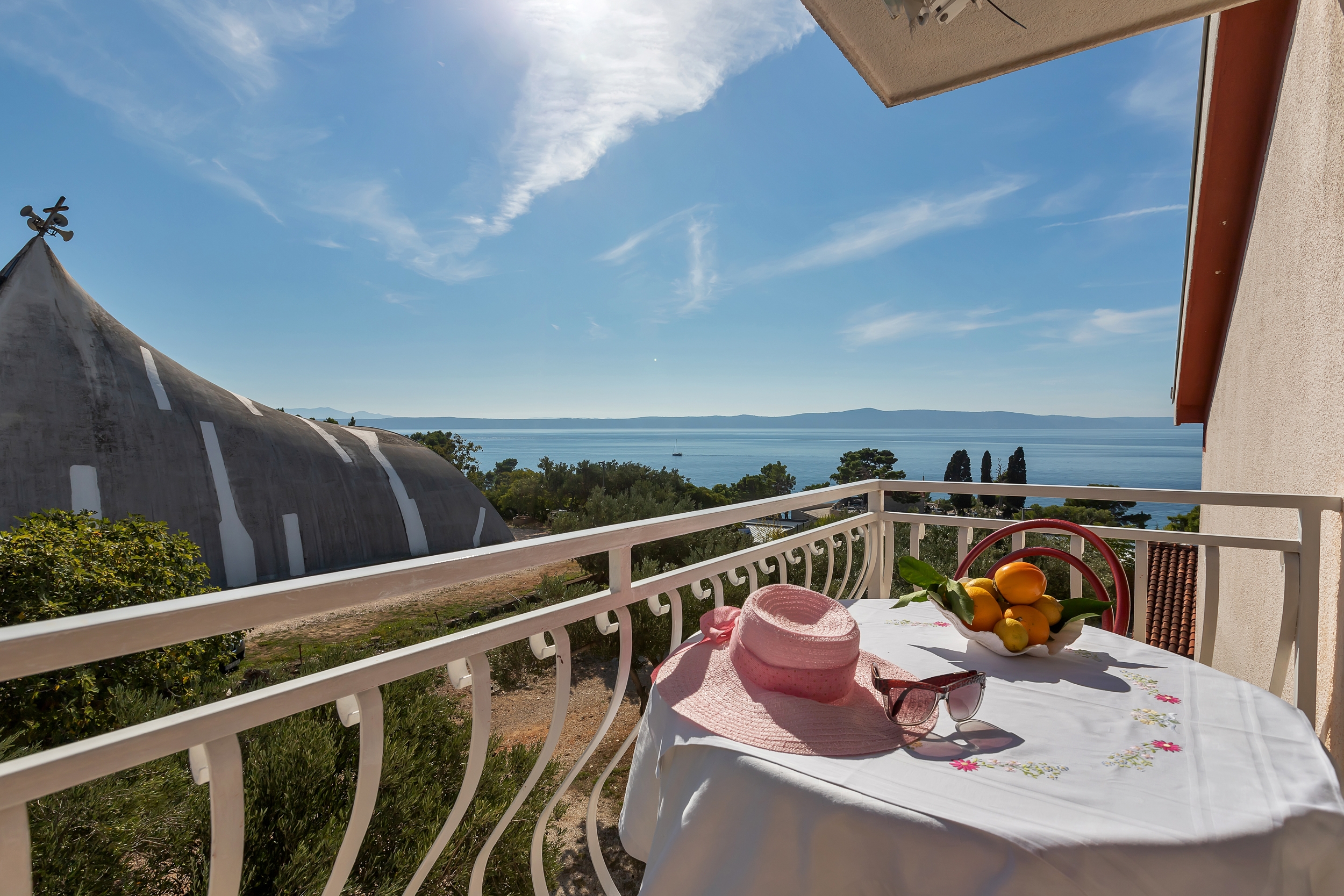 Two bedroom apartment with terrace and sea view Podgora, Makarska  A-c