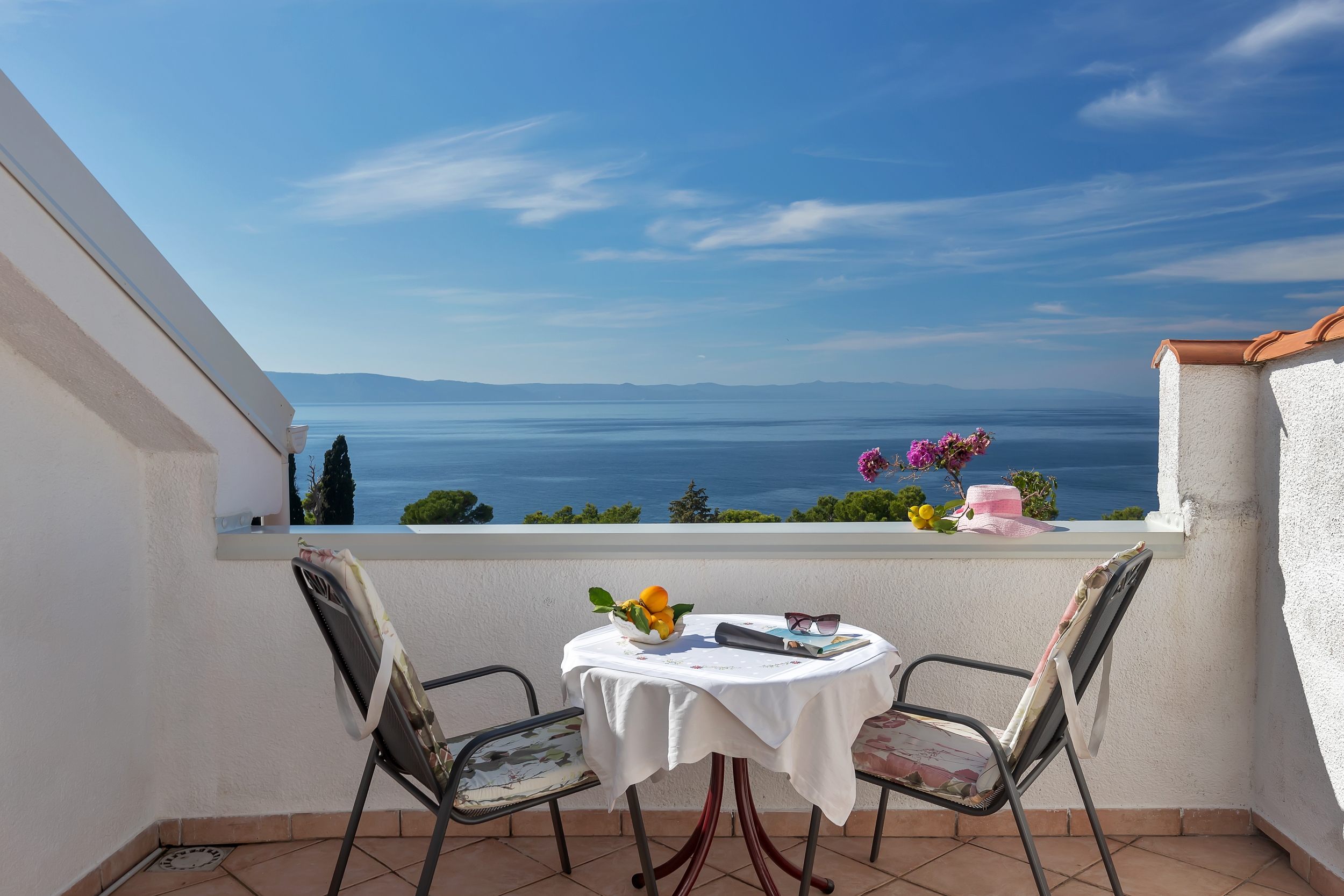 Two bedroom apartment with terrace and sea view Podgora, Makarska  A-c