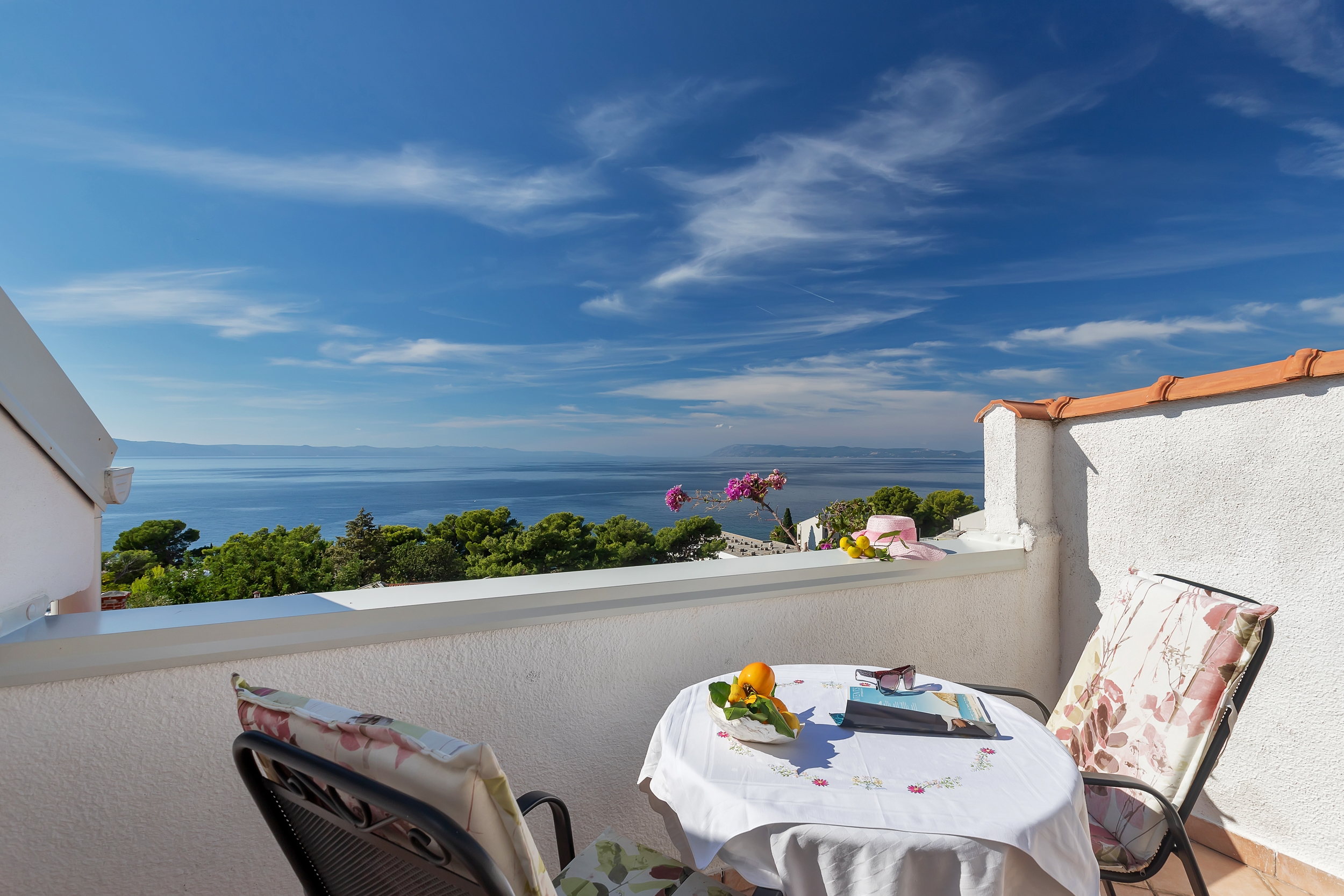 Two bedroom apartment with terrace and sea view Podgora, Makarska  A-c