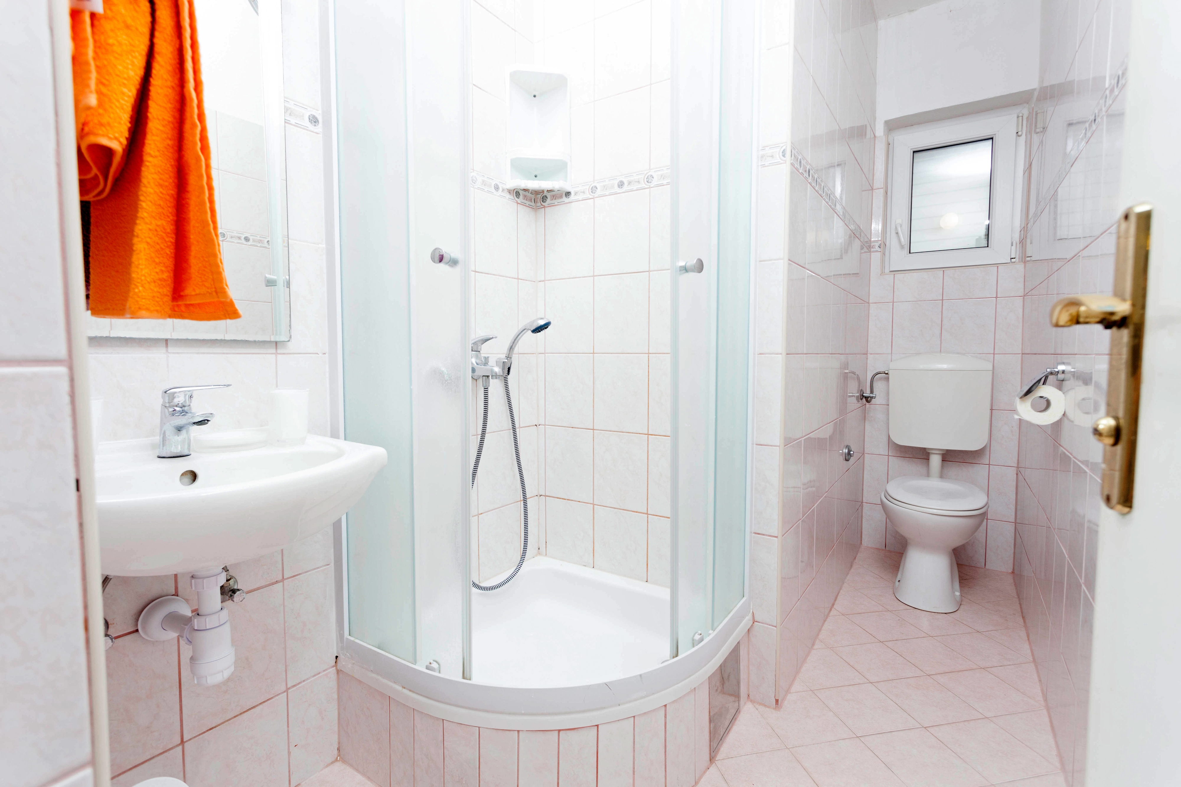 Three bedroom apartment with terrace and sea view Podgora, Makarska  A-d