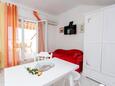 Dining room Podgora, Dining room in the studio-apartment, WiFi.