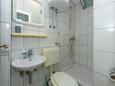 Podaca, Bathroom in the apartment, (pet friendly) and WiFi.