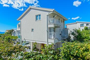 Podaca, Makarska, Property 6677 - Apartments near sea with pebble beach.