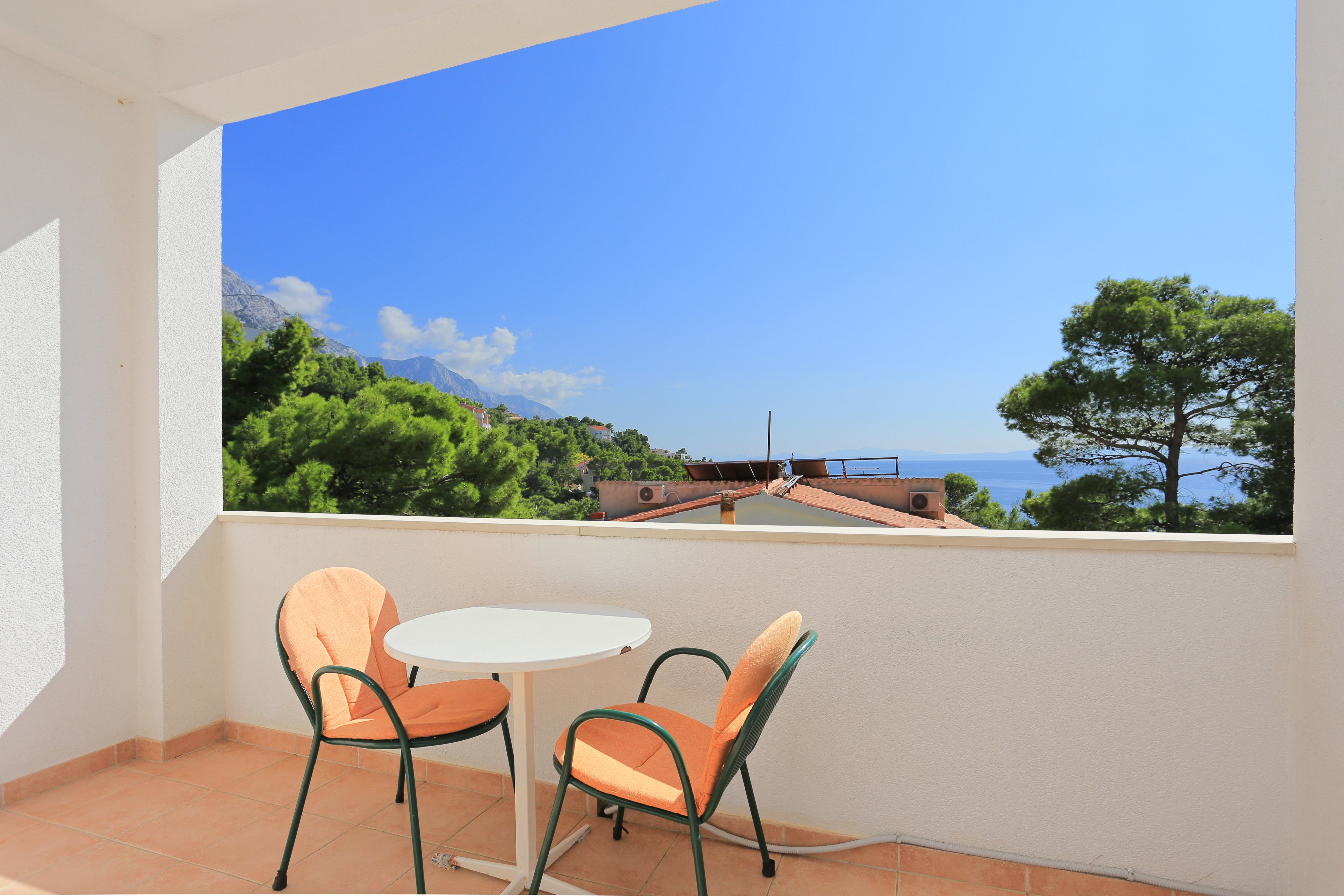 Two bedroom apartment with terrace and sea view Brela, Makarska (A-6688-a) Two bedroom apartment with terrace and sea view Brela, Makarska (A-6688-a)