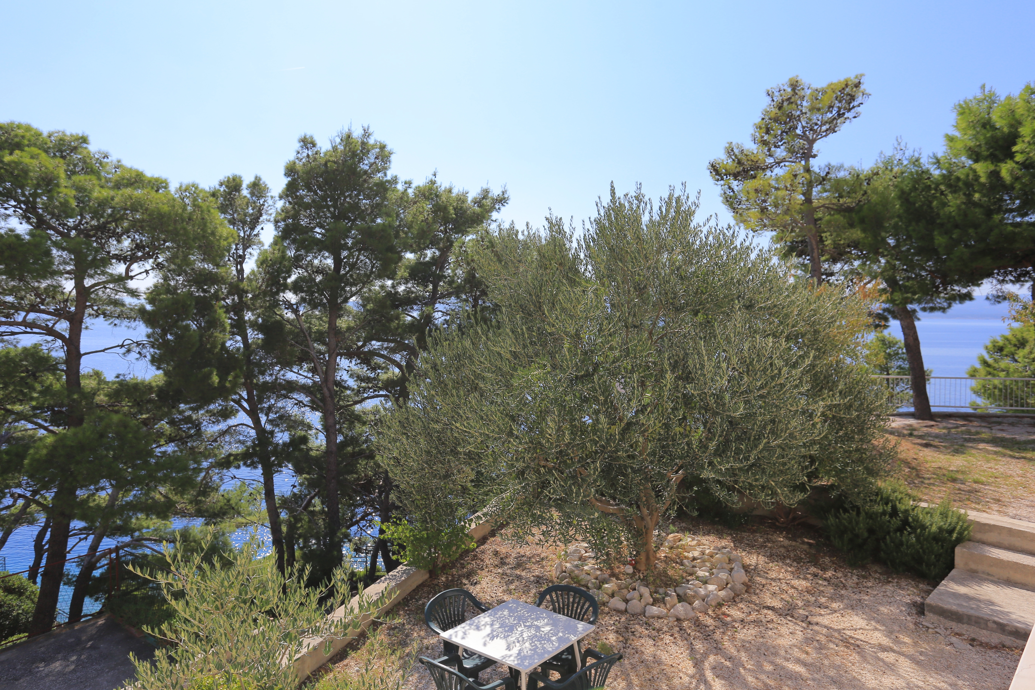 Two bedroom apartment with terrace and sea view Brela, Makarska  A-a