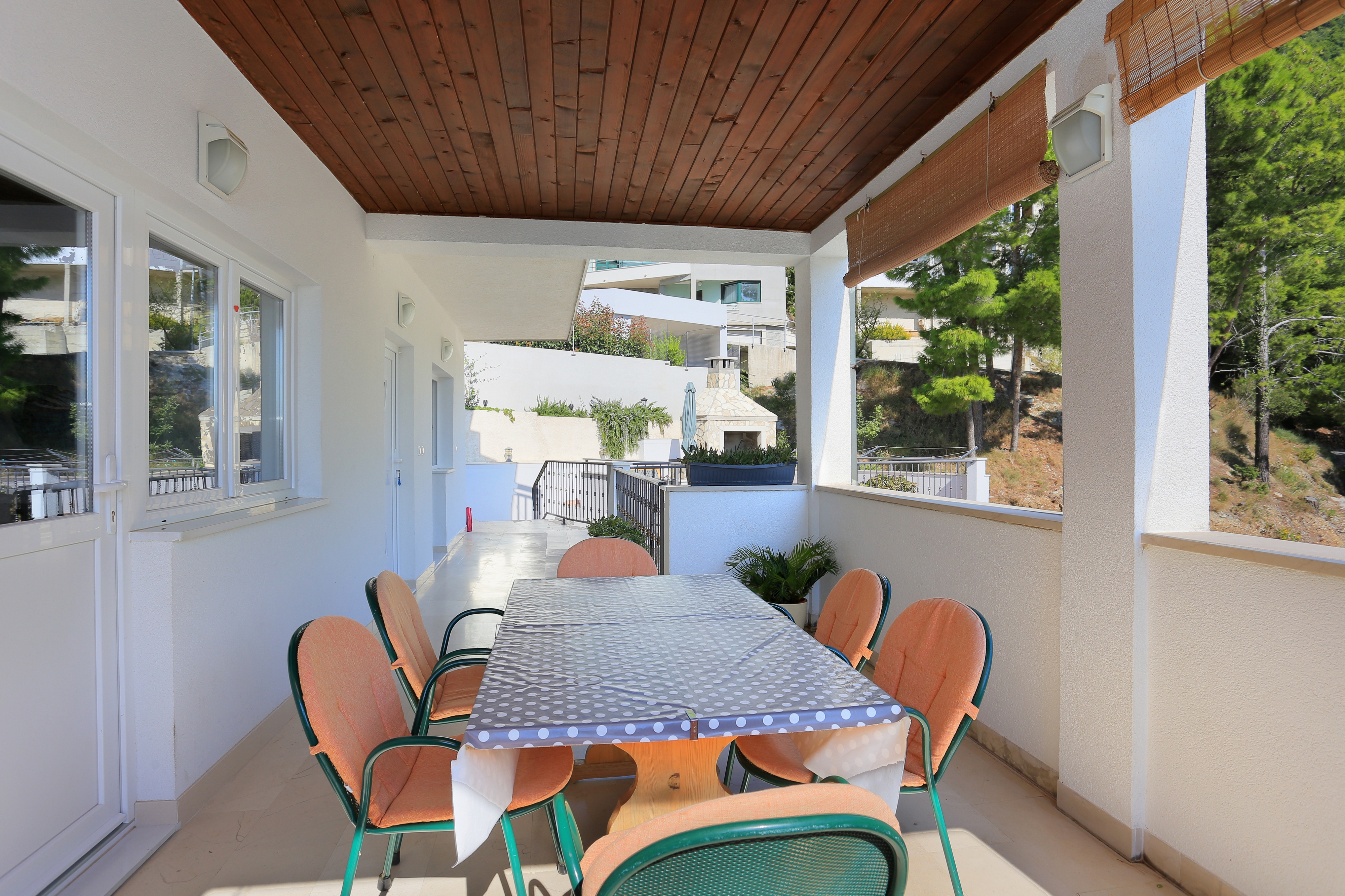 Two bedroom apartment with terrace and sea view Brela, Makarska  A-c